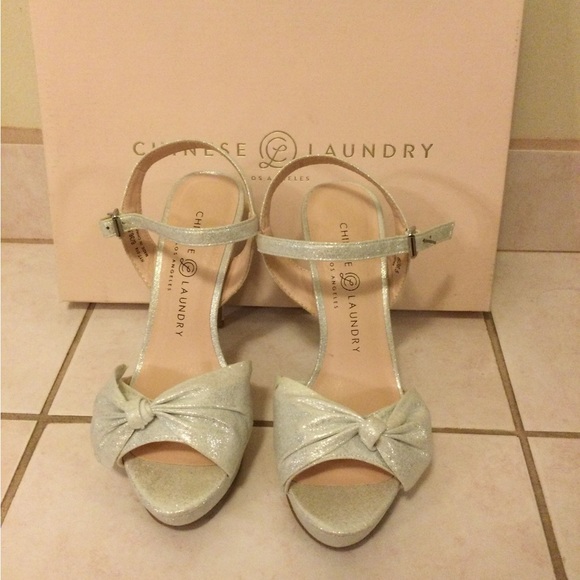 Platform heels. Chinese laundry. Brand new still in box. - Picture 2 of 4